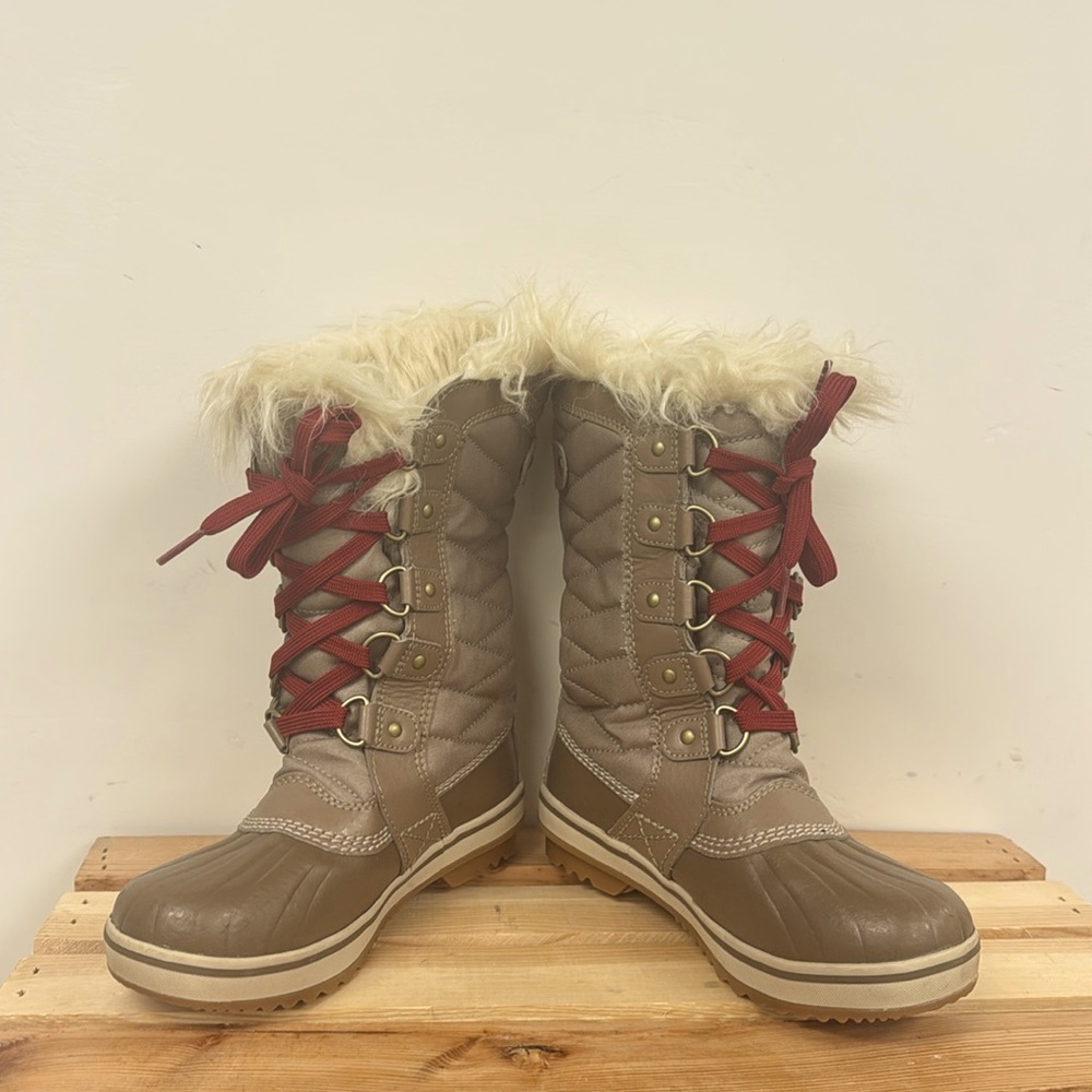 Youth Sorel waterproof Boots